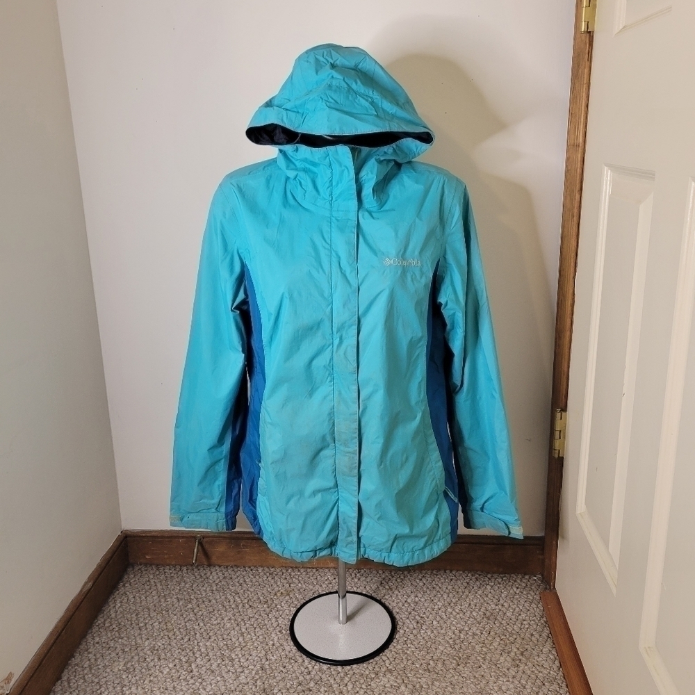 Columbia Women's Light Blue Rain Jacket - Size (S) - Okay Condition